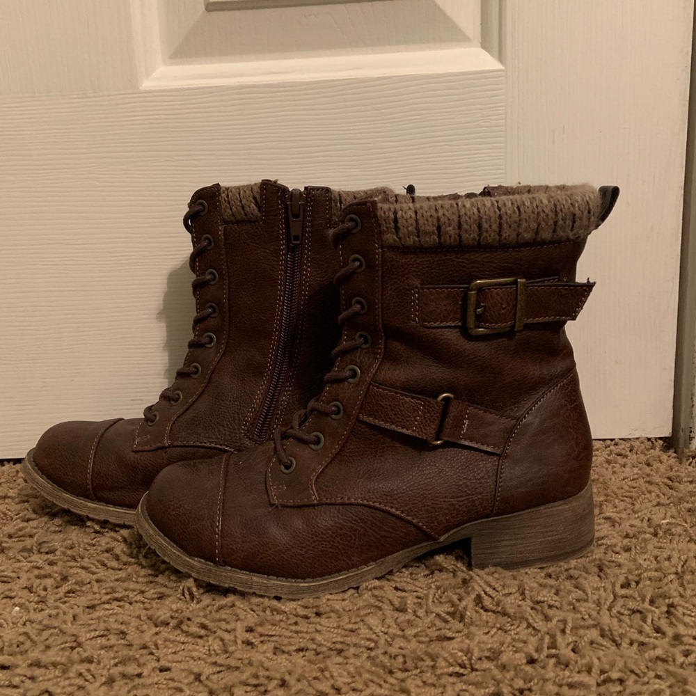 Coleman brown booties size 5